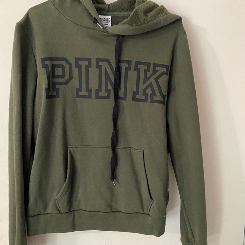VS sweater